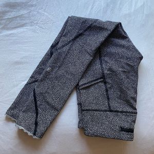 Lululemon size 6 leggings
